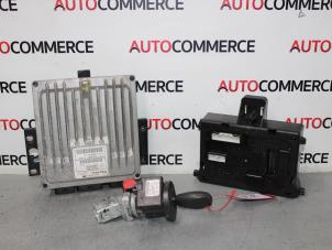 Used Engine management computer Renault Clio III (SR) 1.5 dCi 70 Price € 120,00 Margin scheme offered by Autocommerce