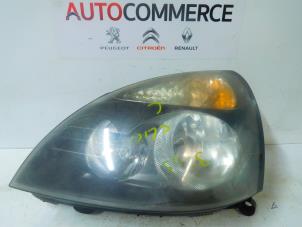 Used Headlight, left Renault Clio II Societe (SB) 1.5 dCi 65 Price € 25,00 Margin scheme offered by Autocommerce