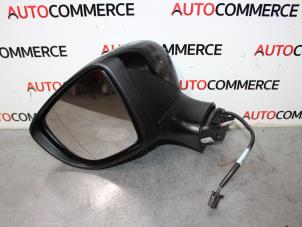 Used Wing mirror, left Renault Clio IV (5R) 0.9 Energy TCE 90 12V Price € 70,00 Margin scheme offered by Autocommerce