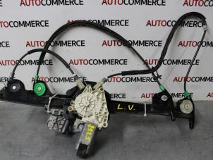 Used Window mechanism 2-door, front left Peugeot 206 CC (2D) 1.6 HDI 16V FAP Price € 70,00 Margin scheme offered by Autocommerce