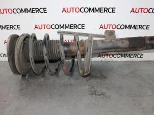 Used Front shock absorber, right Peugeot 206 CC (2D) 1.6 HDI 16V FAP Price on request offered by Autocommerce