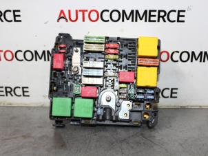 Gebrauchte Sicherungskasten Peugeot 208 I (CA/CC/CK/CL) 1.2 Vti 12V PureTech 82 Preis auf Anfrage angeboten von Autocommerce