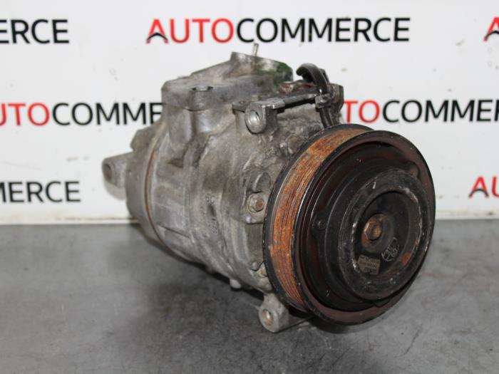Compresseur de clim d'un Renault Espace (JK) 3.0 dCi V6 24V Grand Espace 2006