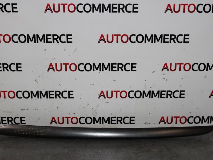 Begagnade Diverse Renault Grand Scénic III (JZ) 1.4 16V TCe 130 Pris € 50,00 Marginaltabell erbjuds av Autocommerce