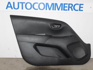 Używane Tapicerka drzwi lewych przednich wersja 4-drzwiowa Peugeot 108 1.0 12V Cena na żądanie oferowane przez Autocommerce