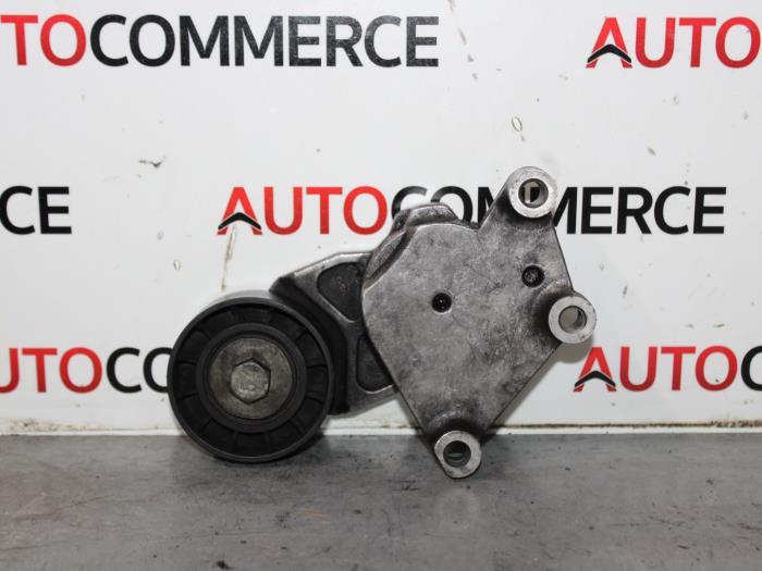 Drive belt tensioner from a Peugeot 307 (3A/C/D) 1.6 HDi 16V 2005