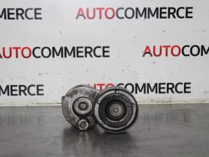 Used Drive belt tensioner Renault Scénic II (JM) 1.9 dCi 130 Price € 15,00 Margin scheme offered by Autocommerce