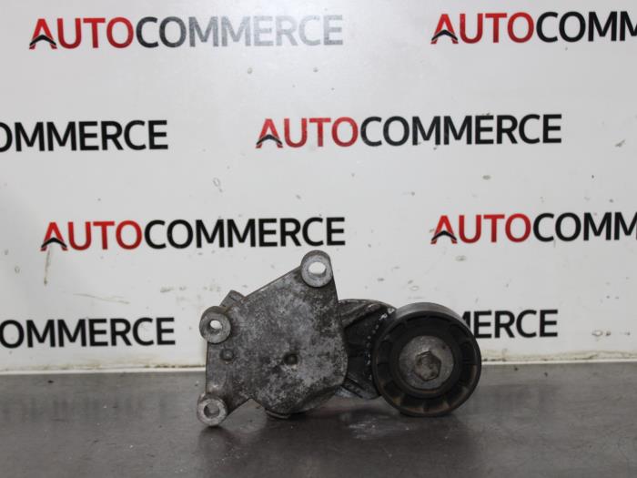 Usados Rodillo tensor correa múltiple Peugeot 207/207+ (WA/WC/WM) 1.6 HDi 16V Precio € 10,00 Norma de margen ofrecido por Autocommerce