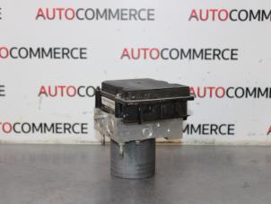 Używane Pompa ABS Citroen Xsara Picasso (CH) 1.6 HDi 16V 110 Cena € 100,00 Procedura marży oferowane przez Autocommerce