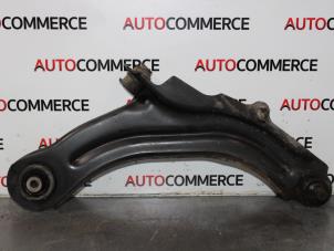 Used Front wishbone, right Renault Megane II (BM/CM) 1.4 16V 98 Price on request offered by Autocommerce