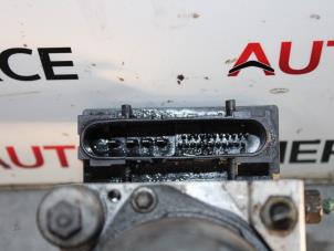 ABS-pump från en Renault Twingo (C06) 1.2 16V 2005