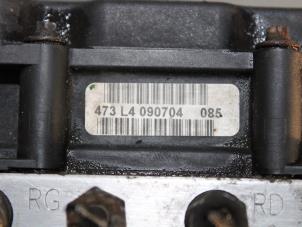 ABS-pump från en Renault Twingo (C06) 1.2 16V 2005