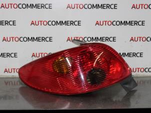 Used Taillight, left Peugeot 206 (2A/C/H/J/S) 1.4 16V Price on request offered by Autocommerce