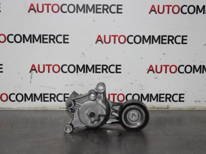 Usados Rodillo tensor correa múltiple Peugeot 308 (L3/L8/LB/LH/LP) 1.6 BlueHDi 120 Precio € 20,00 Norma de margen ofrecido por Autocommerce
