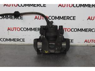 Used Front brake calliper, right Renault Clio IV (5R) 0.9 Energy TCE 90 12V Price € 35,00 Margin scheme offered by Autocommerce