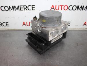 Used ABS pump Renault Megane II (BM/CM) 1.5 dCi 80 Price € 30,00 Margin scheme offered by Autocommerce