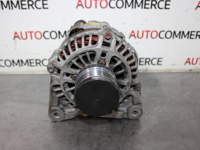 Begagnade Dynamo Renault Megane II (BM/CM) 1.6 16V Pris € 50,00 Marginaltabell erbjuds av Autocommerce