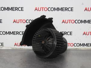 Usados Motor de ventilador de calefactor Volkswagen Multivan T5 (7E/7HC/7HF/7HM) 2.0 TDI 16V Precio de solicitud ofrecido por Autocommerce