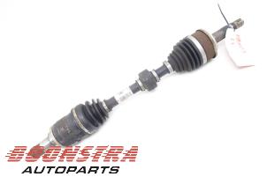 Used Front drive shaft, left Toyota Auris (E18) 1.8 16V Hybrid Price € 159,00 Margin scheme offered by Boonstra Autoparts