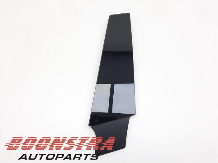 Używane Listwa ozdobna Tesla Model S 85D Cena € 39,95 Procedura marży oferowane przez Boonstra Autoparts
