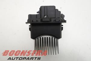 Used Heater resistor Renault Clio IV Estate/Grandtour (7R) 1.5 Energy dCi 110 FAP Price € 24,95 Margin scheme offered by Boonstra Autoparts