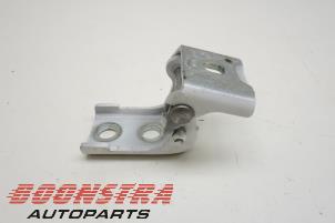 Used Front door hinge, left Citroen Jumpy Price € 30,19 Inclusive VAT offered by Boonstra Autoparts