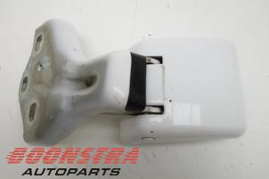 Used Rear door hinge, left Citroen Jumpy Price € 40,84 Inclusive VAT offered by Boonstra Autoparts