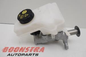 Used Master cylinder Volkswagen Polo VI (AW1) 1.0 MPi 12V Price € 48,75 Margin scheme offered by Boonstra Autoparts