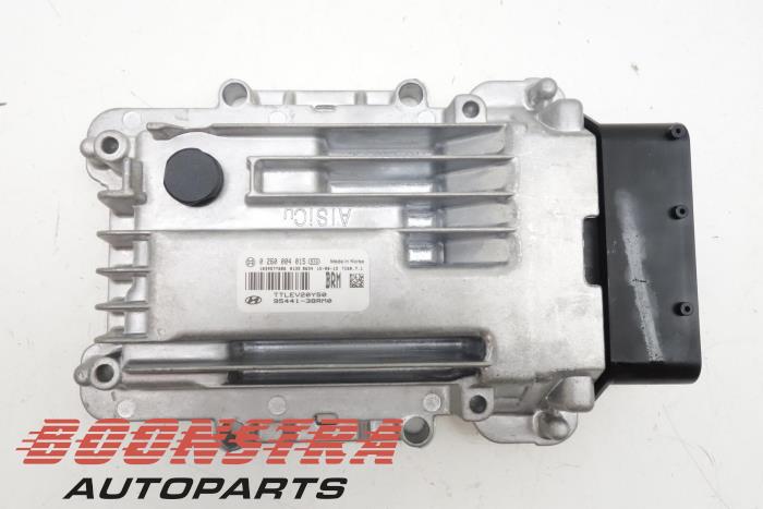 Used Engine management computer Hyundai Tucson (TL) 2.0 CRDi 16V High Power 4WD Price € 112,46 Margin scheme offered by Boonstra Autoparts