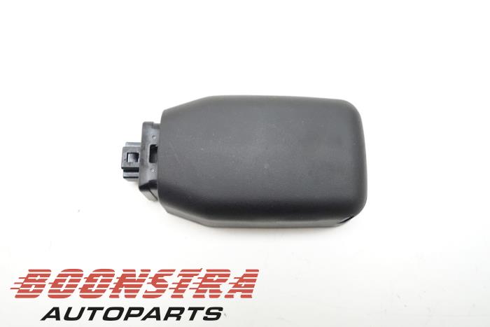 Begagnade Regnsensor Toyota Yaris III (P13) 1.5 16V Hybrid Pris € 74,25 Marginaltabell erbjuds av Boonstra Autoparts