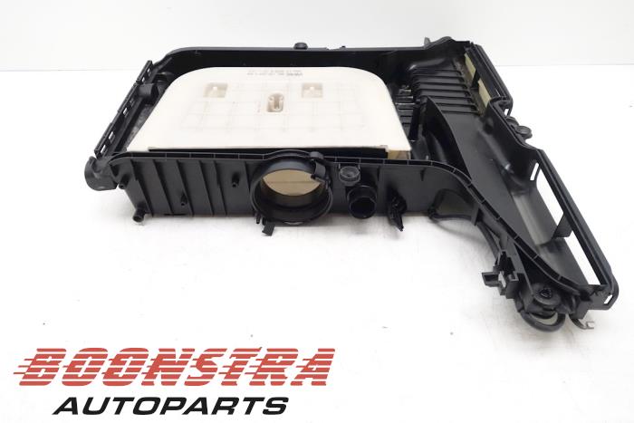 Begagnade Luftfilterhus Audi Q7 (4MB/4MG) 3.0 TDI V6 24V e-tron plug-in hybrid Pris € 74,25 Marginaltabell erbjuds av Boonstra Autoparts