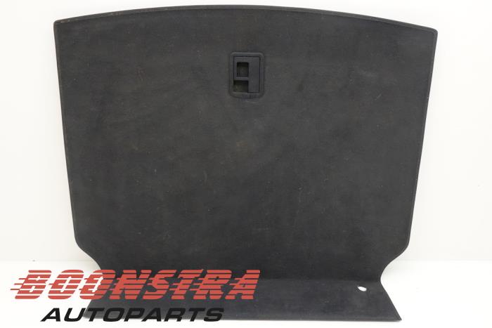 Floor panel load area from a Audi A8 (D4) 4.2 TDI V8 32V Quattro 2010