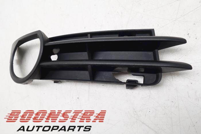 Gebrauchte Stoßstangenrost Audi A3 Sportback (8PA) 1.4 TFSI 16V Preis € 24,95 Margenregelung angeboten von Boonstra Autoparts
