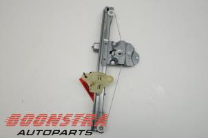 Used Window mechanism 4-door, front right Renault Clio IV (5R) 0.9 Energy TCE 90 12V Price € 24,95 Margin scheme offered by Boonstra Autoparts