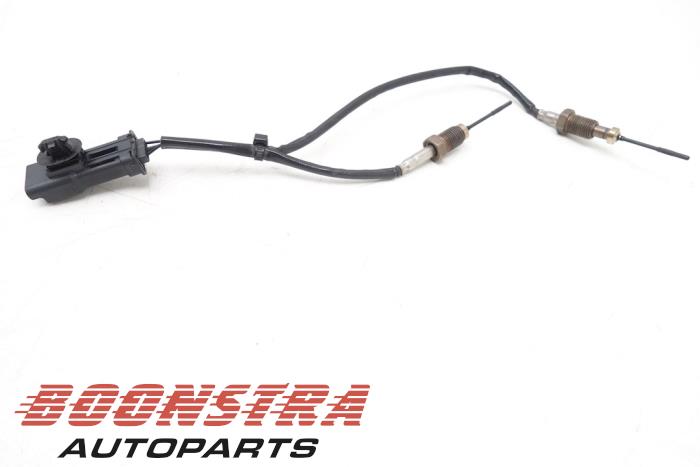 Usagé Sensor température d’échappement Peugeot 208 I (CA/CC/CK/CL) 1.6 Blue HDi 100 Prix € 59,25 Règlement à la marge proposé par Boonstra Autoparts