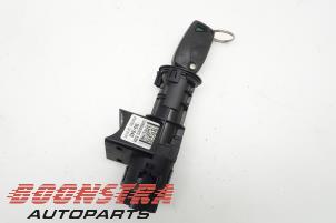 Used Ignition lock + key Fiat Panda (169) 1.2 Fire Price € 29,95 Margin scheme offered by Boonstra Autoparts