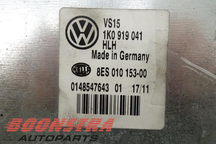 Stabilizator napiecia z Volkswagen Sharan (7N) 2.0 TDI 16V 2011