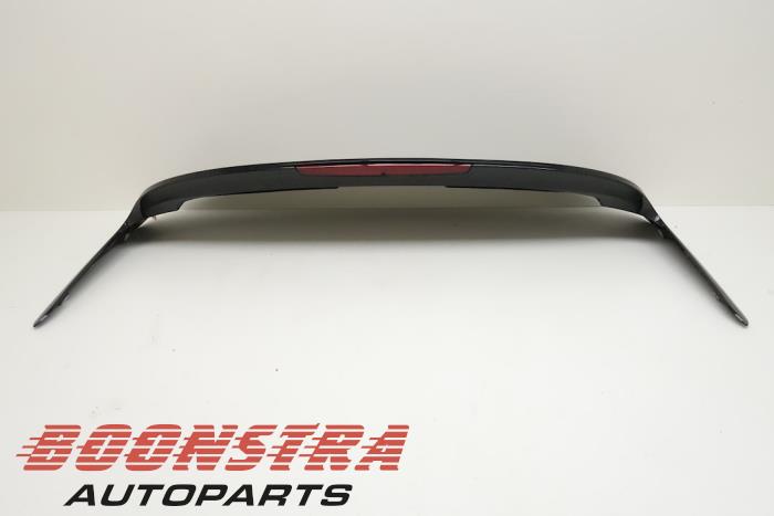 Spoiler from a BMW 2 serie Active Tourer (F45) 218d TwinPower Turbo 2.0 16V 2015