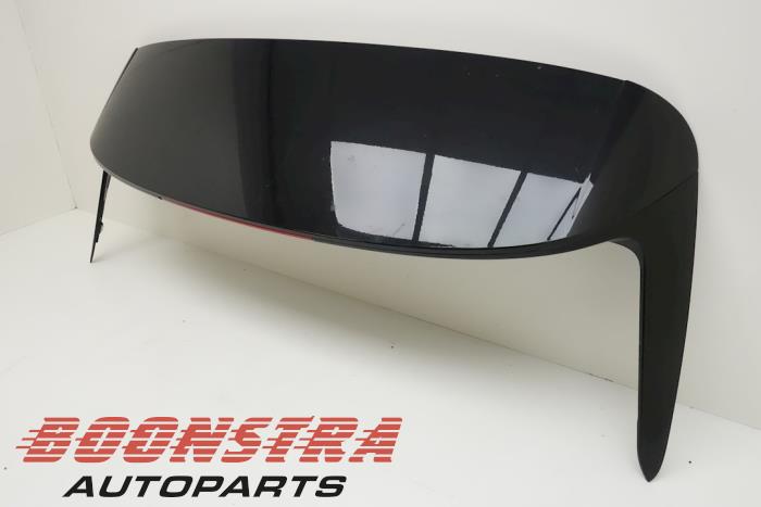 Spoiler from a BMW 2 serie Active Tourer (F45) 218d TwinPower Turbo 2.0 16V 2015