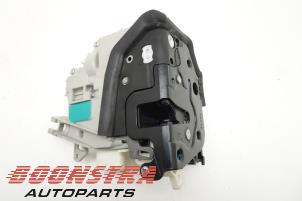 Used Front door lock mechanism 4-door, right Audi Q7 (4MB/4MG) 3.0 TDI V6 24V e-tron plug-in hybrid Price € 24,95 Margin scheme offered by Boonstra Autoparts