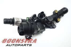 Used Thermostat housing Renault Megane III Grandtour (KZ) 1.5 dCi 110 Price € 36,75 Margin scheme offered by Boonstra Autoparts