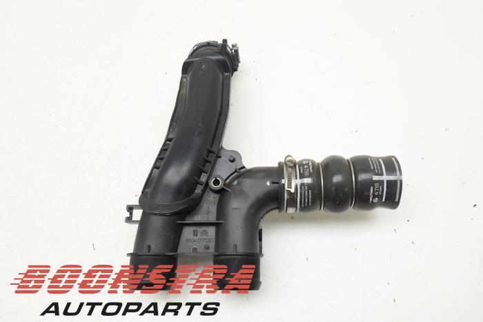 Gebrauchte Intercooler Rohr Peugeot 208 I (CA/CC/CK/CL) 1.6 Blue HDi 100 Preis € 24,95 Margenregelung angeboten von Boonstra Autoparts