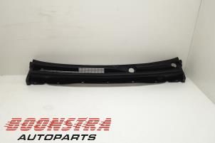 Used Cowl top grille Mitsubishi Space Star (A0) 1.0 12V Price € 36,75 Margin scheme offered by Boonstra Autoparts