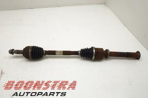Used Front drive shaft, right Renault Scénic II (JM) 2.0 16V Price € 51,75 Margin scheme offered by Boonstra Autoparts