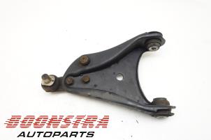 Used Front wishbone, left Renault Twingo II (CN) 1.2 Price € 24,95 Margin scheme offered by Boonstra Autoparts