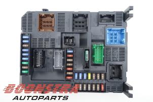 Used Fuse box Citroen C4 Cactus (0B/0P) 1.2 PureTech 82 12V Price € 39,95 Margin scheme offered by Boonstra Autoparts