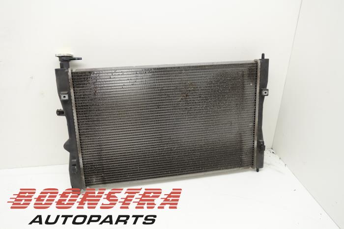 Usagé Radiateur Mitsubishi Colt (Z2/Z3) 1.3 16V Prix € 35,00 Règlement à la marge proposé par Boonstra Autoparts
