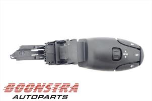 Used Steering wheel mounted radio control Peugeot Partner Tepee (7A/B/C/D/E/F/G/J/P/S) 1.6 HDI 90 16V Phase 1 Price € 24,95 Margin scheme offered by Boonstra Autoparts