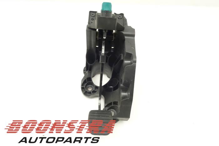 Używane Pedal hamulca Renault Trafic Passenger (1JL/2JL/3JL/4JL) 1.6 dCi 125 Twin Turbo Cena € 62,62 Z VAT oferowane przez Boonstra Autoparts