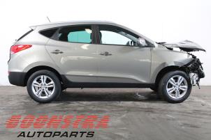 Used Roof curtain airbag, left Hyundai iX35 (LM) 2.0 16V Price € 36,71 Margin scheme offered by Boonstra Autoparts
